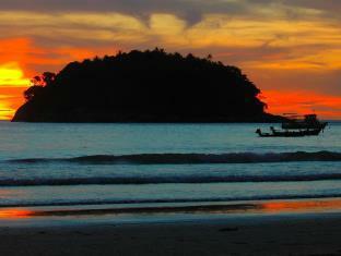 The Green House Pantai Kata Luaran gambar